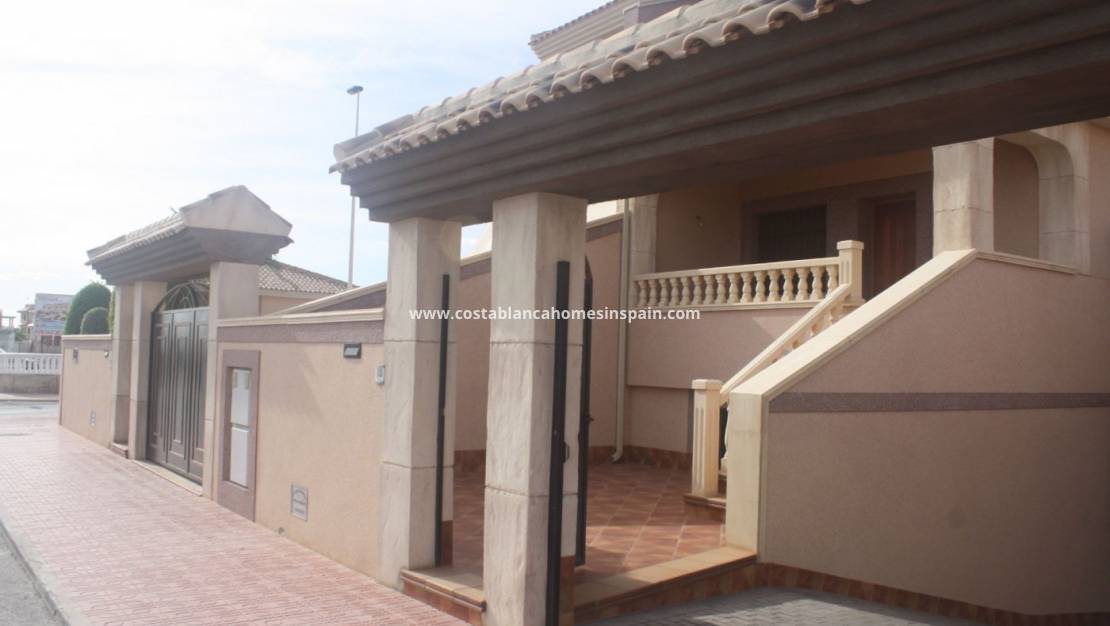 Nouvelle construction - Terraced house - Torrevieja - Orihuela Costa