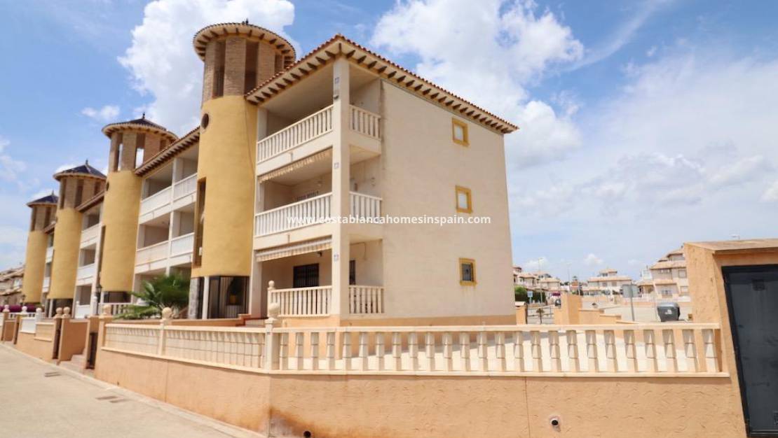 Resale - Bungalow - Orihuela Costa - Lomas de Cabo Roig