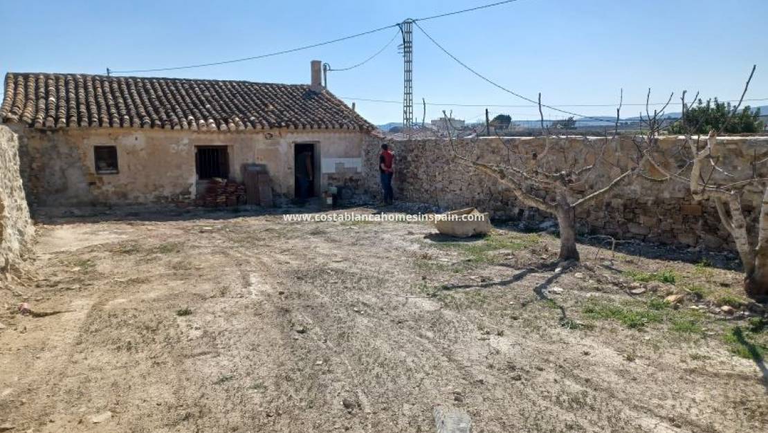 Resale - country house - Torremendo