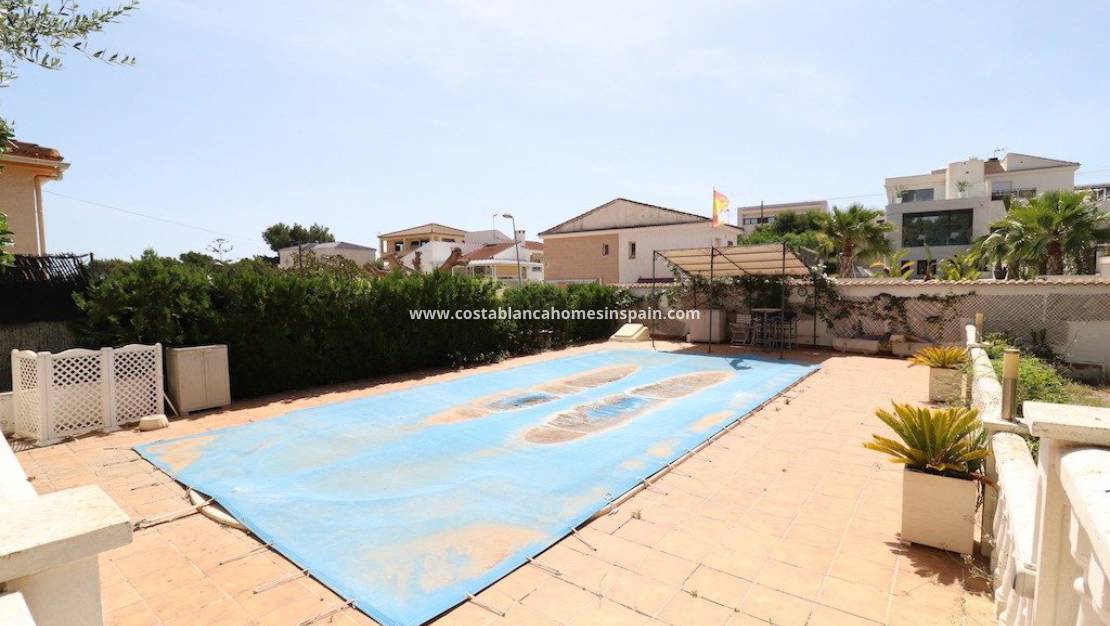 Resale - Villa - Torrevieja - Los Balcones