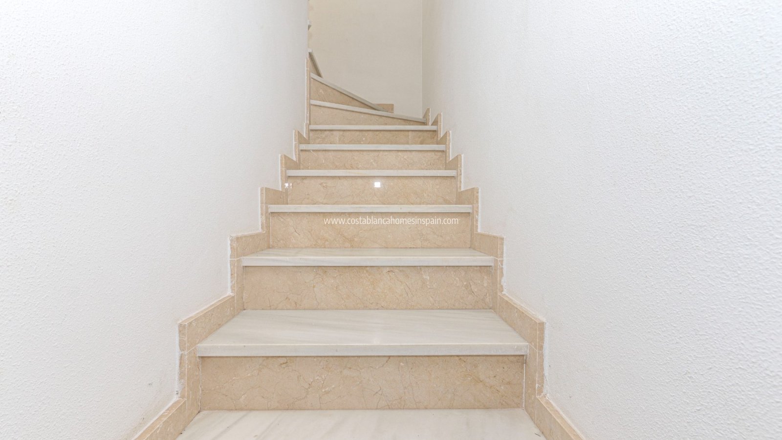 Alquiler a largo plazo - Apartment - La Florida