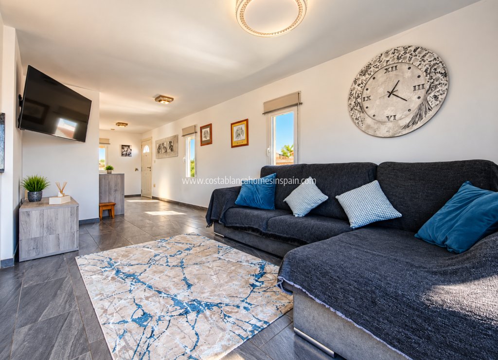 Alquiler a largo plazo - Apartment - Orihuela - Villamartin