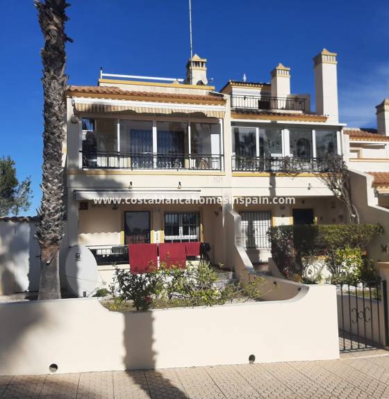 Apartment - Endursölu - Orihuela Costa - Villamartin