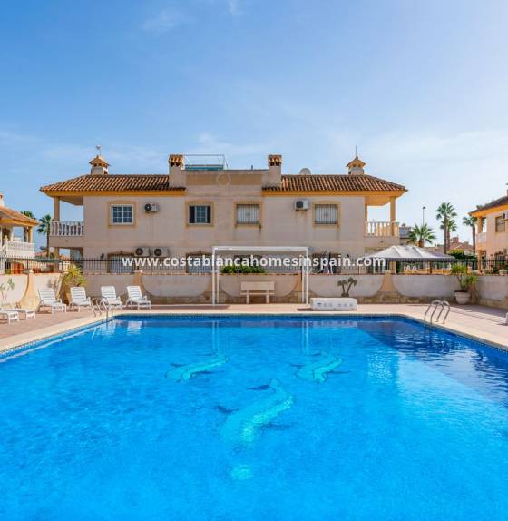 Apartment - Endursölu - Orihuela - Villamartin