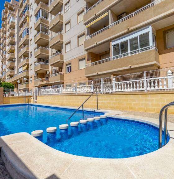 Apartment - Endursölu - Torrevieja - Centro
