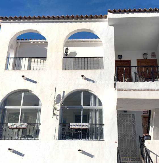 Apartment - Endursölu - Villamartin - 1091 DG