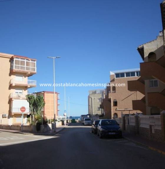Apartment - Re-salg - Torrevieja - La Mata