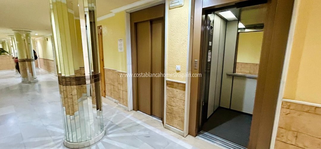 Apartment - Re-salg - Torrevieja - Torrevieja