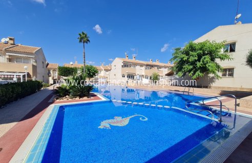 Apartment - Revente - Torrevieja - 1020 EO