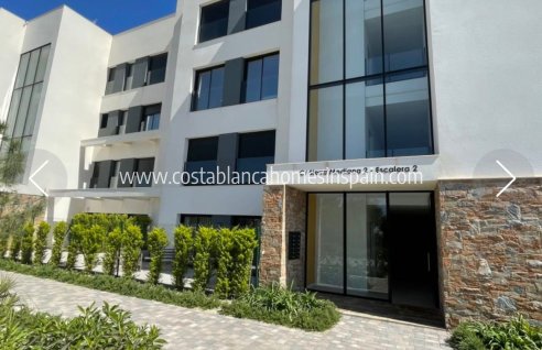 Apartment - Venta - Las Colinas Golf - CBW-47157