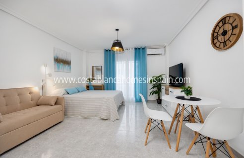Apartment - Venta - Torrevieja - Playa del Cura