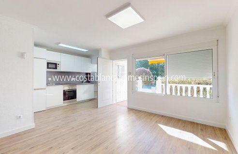 Bungalow - Sale - Orihuela - Villamartin