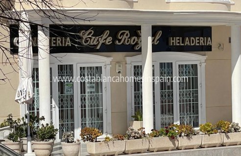 Commercial - Venta - Guardamar del Segura - Guardamar Playa