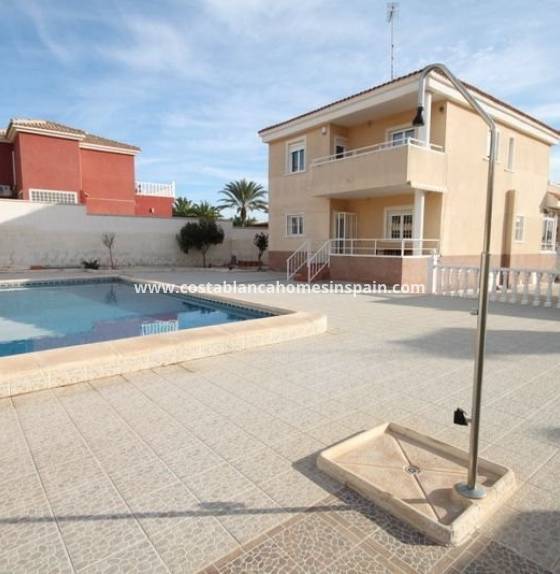 Detached Villa - Endursölu - Torrevieja - Aguas Nuevas