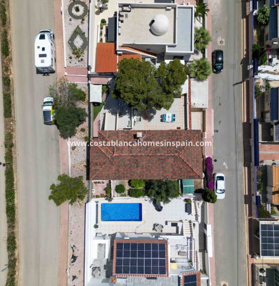 Detached Villa - Endursölu - Villamartin - Villamartin