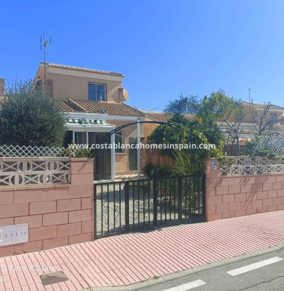 Detached Villa - Használt - La Florida - 1024DK