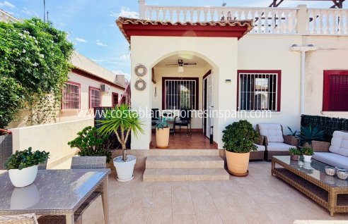 Detached Villa - Használt -  - 