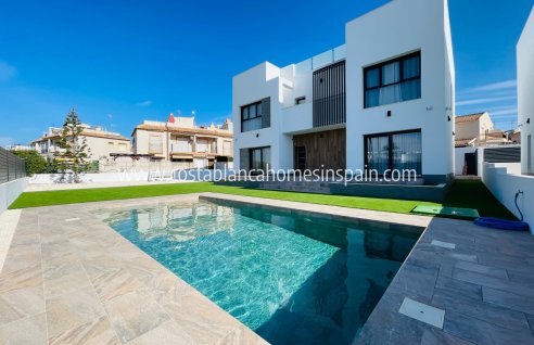 Detached Villa - Obra Nueva - Torrevieja - Torrevieja
