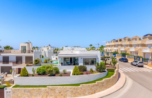 Detached Villa - Resale - La Marina - La Marina