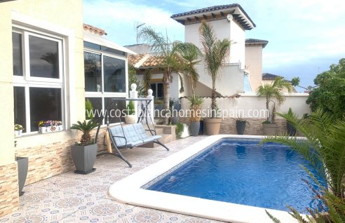 Detached Villa - Resale - La Zenia - La Zenia