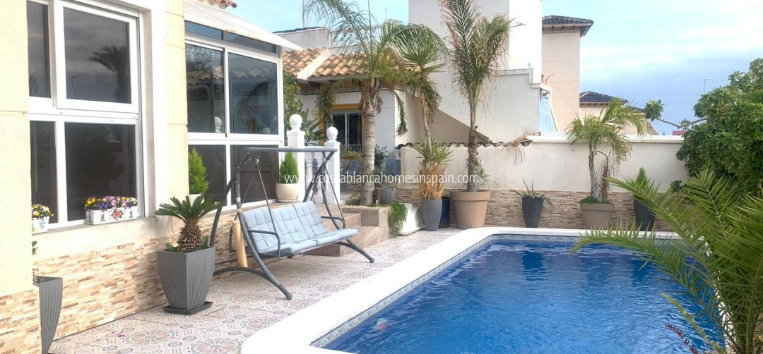 Detached Villa - Resale - Orihuela Costa - La Zenia