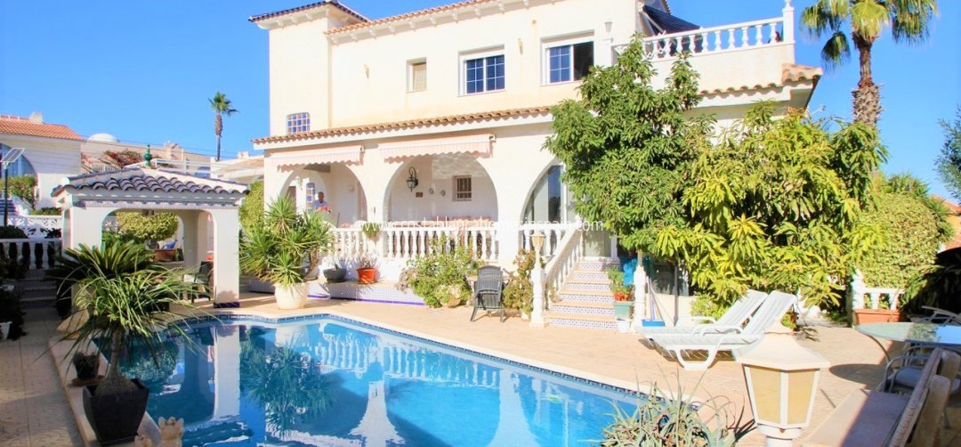 Detached Villa - Resale - Orihuela Costa - Villamartin