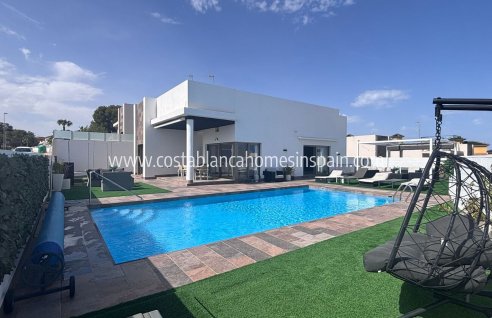 Detached Villa - Resale - Villamartin - Pau 8