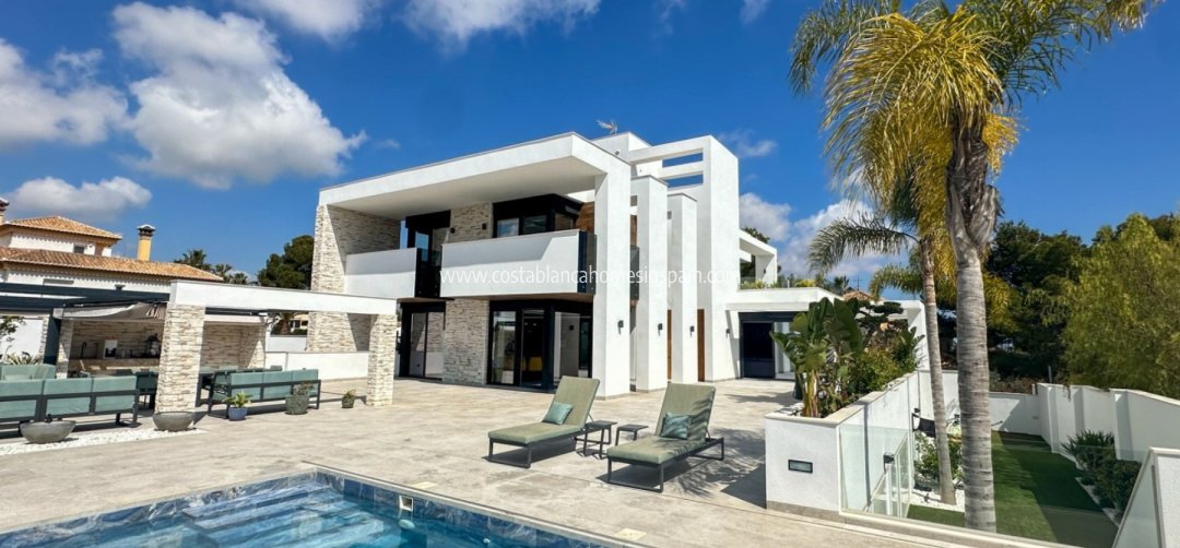 Detached Villa - Resale - Villamartin - Villamartin