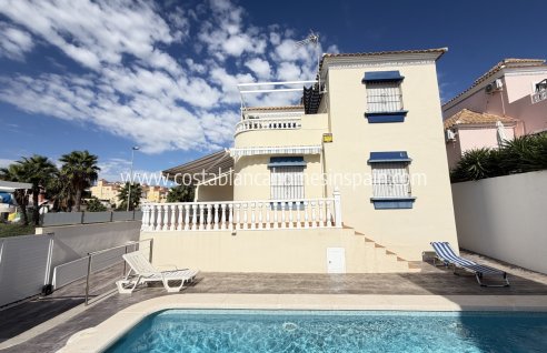 Detached Villa - Resale - Villamartin - Villamartin
