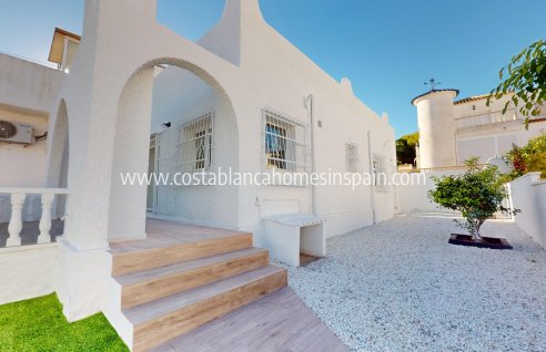 Detached Villa - Resale - Villamartin - Villamartin