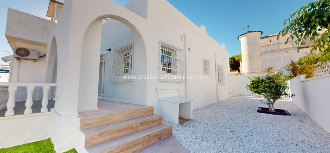 Detached Villa - Resale - Villamartin - Villamartin