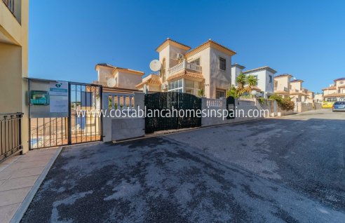 Detached Villa - Revente - Playa Flamenca - Orihuela Costa