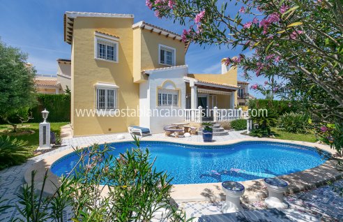 Detached Villa - Revente - Villamartin - Rioja