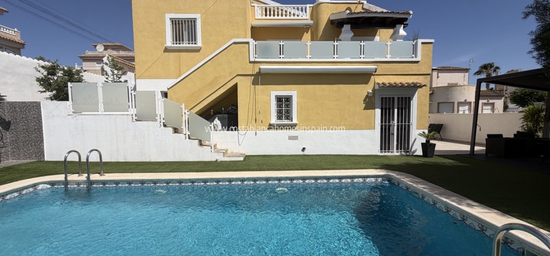 Detached Villa - Revente - Villamartin - Villamartin