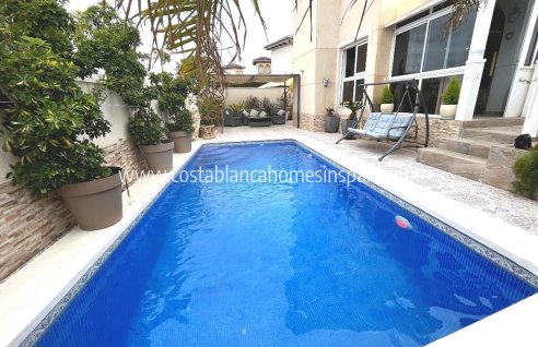 Detached Villa - Sale - La Zenia - La Zenia