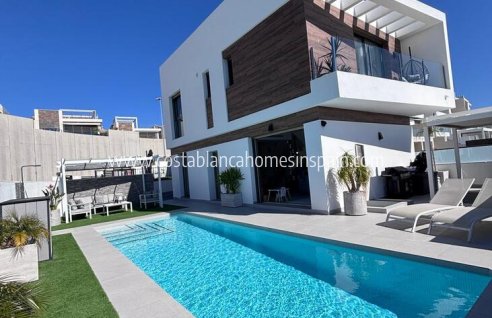 Detached Villa - Sale - Villamartin - Pau 8