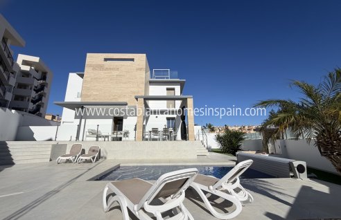 Detached Villa - Sale - Villamartin - Villamartin