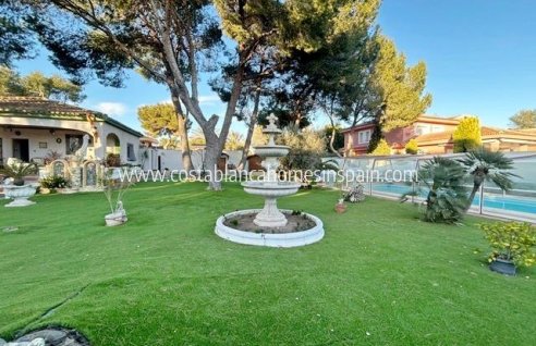 Detached Villa - Venta - Campoamor - URE-83307