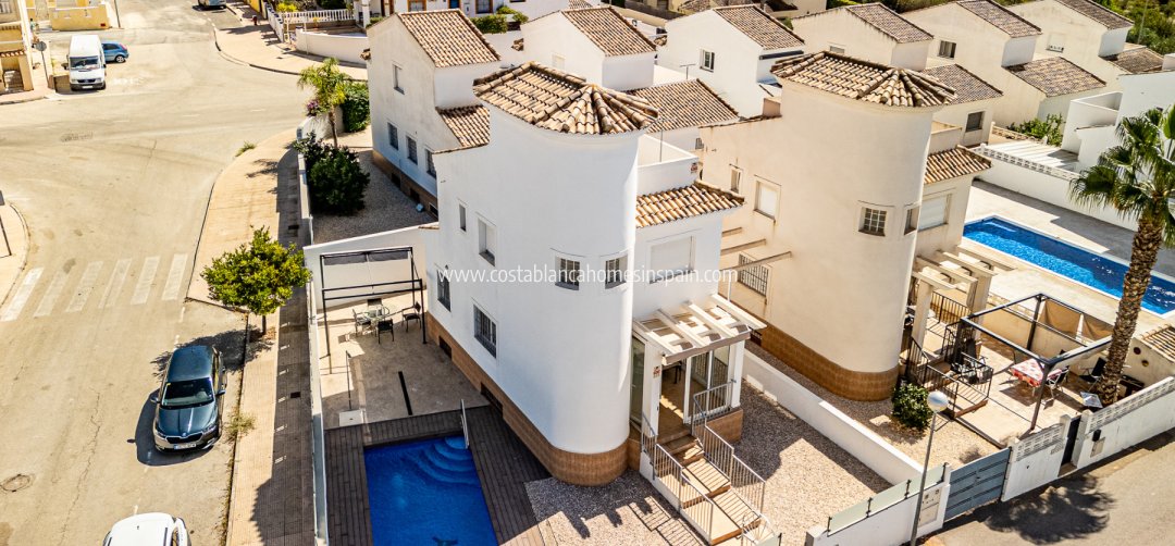 Detached Villa - Venta - La Marina - La Marina