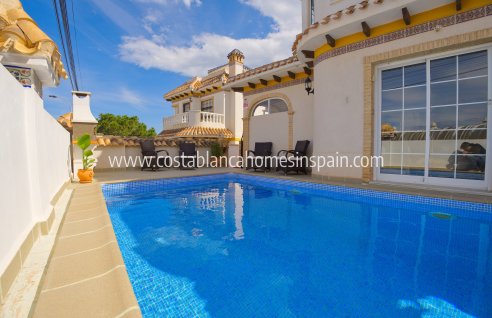 Detached Villa - Venta - Torrevieja - Torrevieja