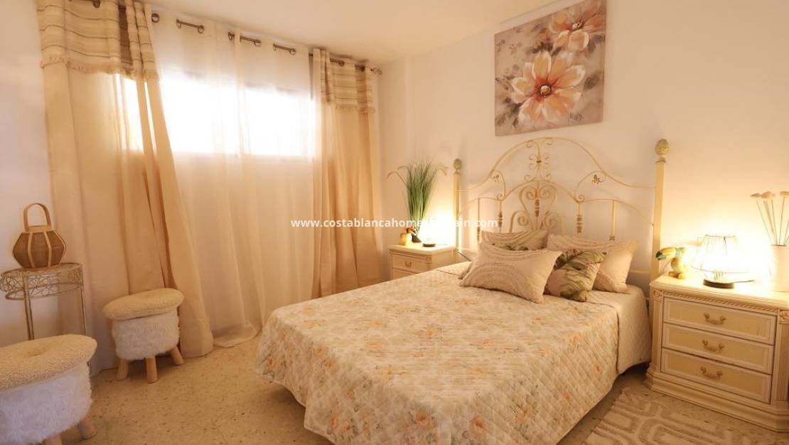 Endursölu - Apartment - Alicante - Barrio Obrero