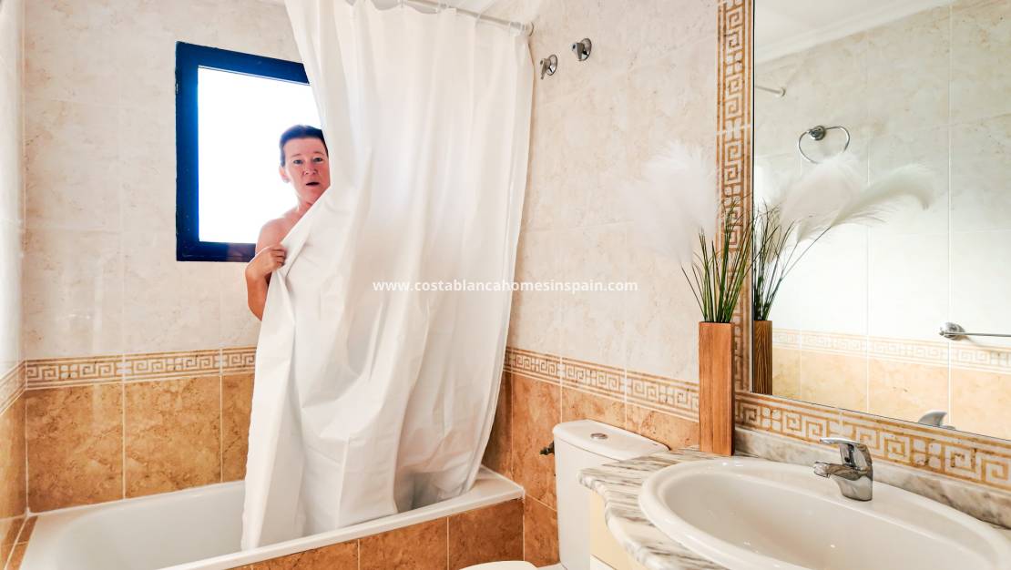 Endursölu - Apartment - Cabo Roig - Costa Blanca