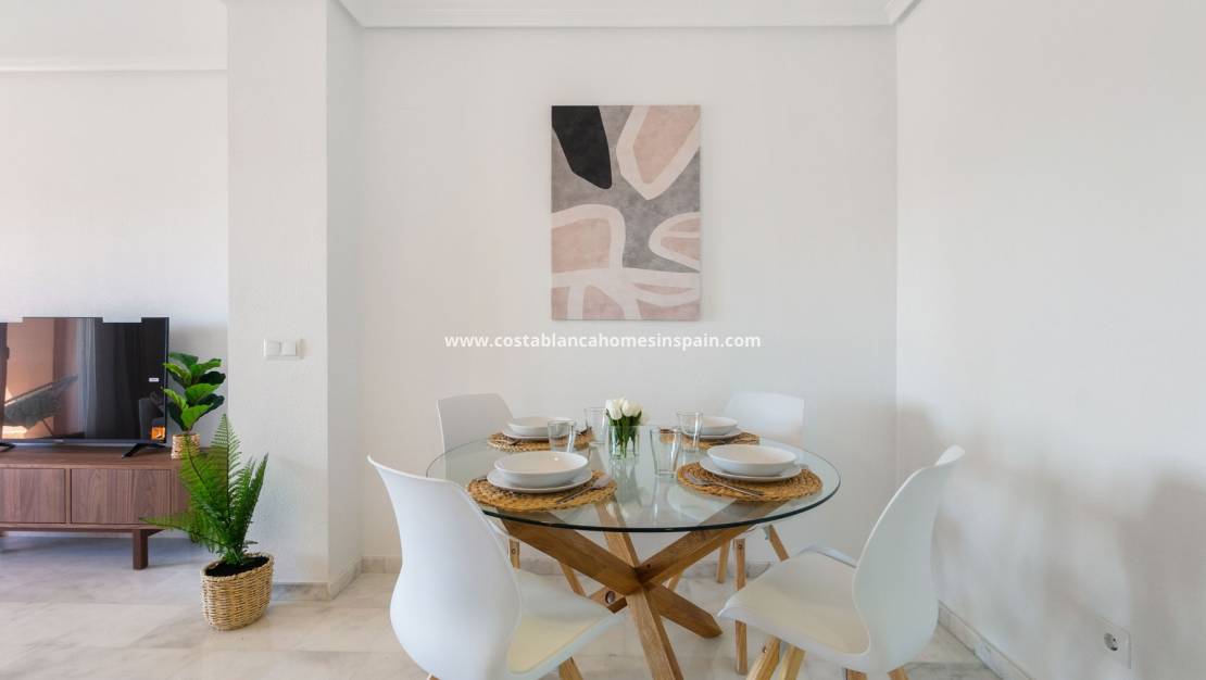 Endursölu - Apartment / flat - Orihuela Costa - Villamartín