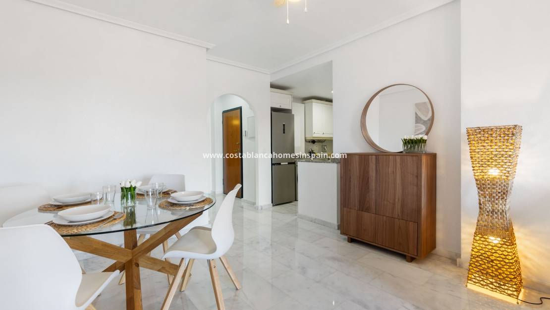 Endursölu - Apartment / flat - Orihuela Costa - Villamartín