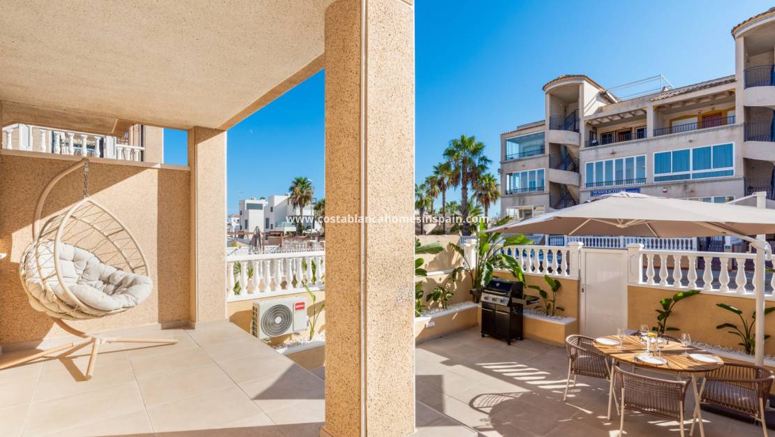 Endursölu - Apartment / flat - Torrevieja - La Ciñuela