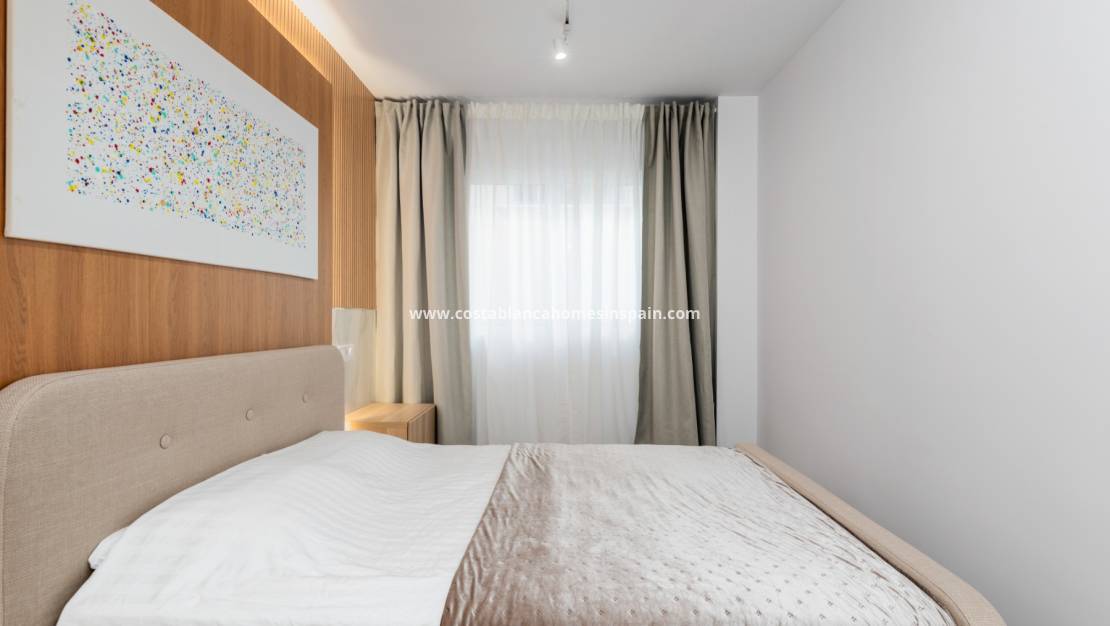 Endursölu - Apartment / flat - Torrevieja - La Ciñuela