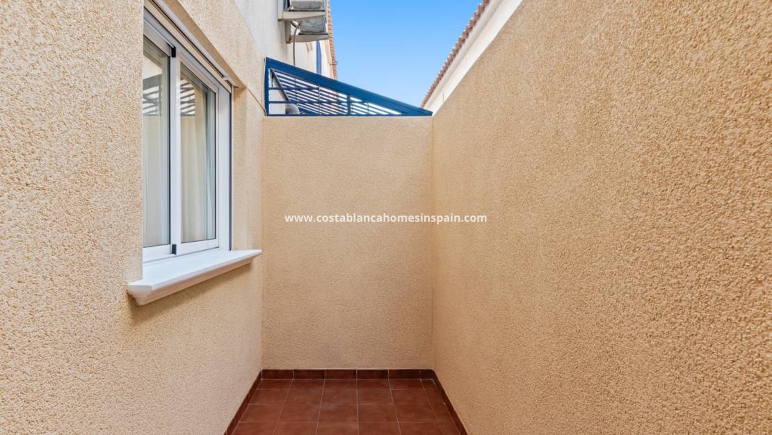 Endursölu - Apartment / flat - Torrevieja - La Ciñuela