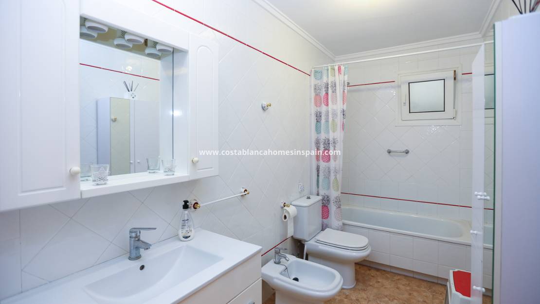 Endursölu - Apartment - La Mata