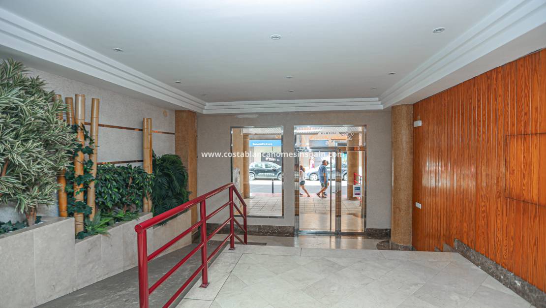 Endursölu - Apartment - La Mata