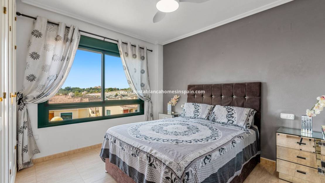 Endursölu - Apartment - Orihuela Costa - Campoamor